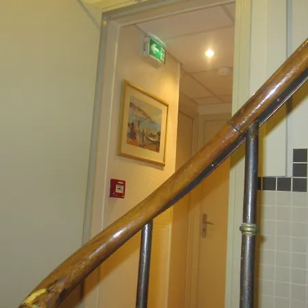 Hotel Jarry Confort