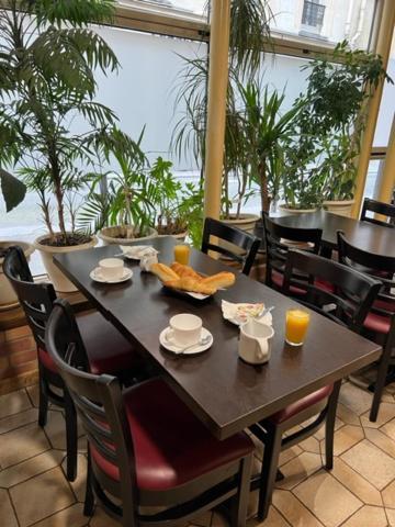 Jarry Confort * Parigi