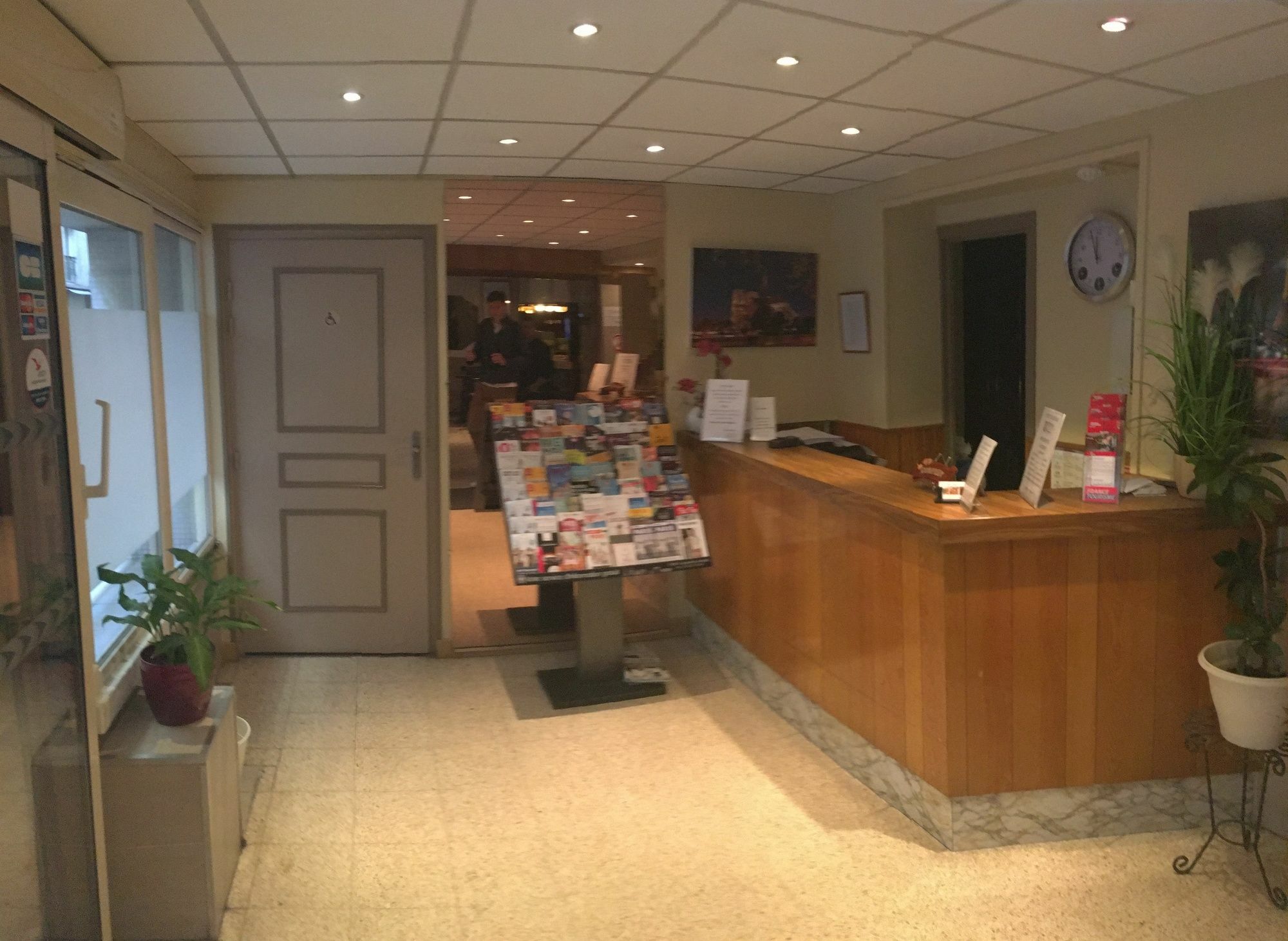 Jarry Confort Hotel Parigi